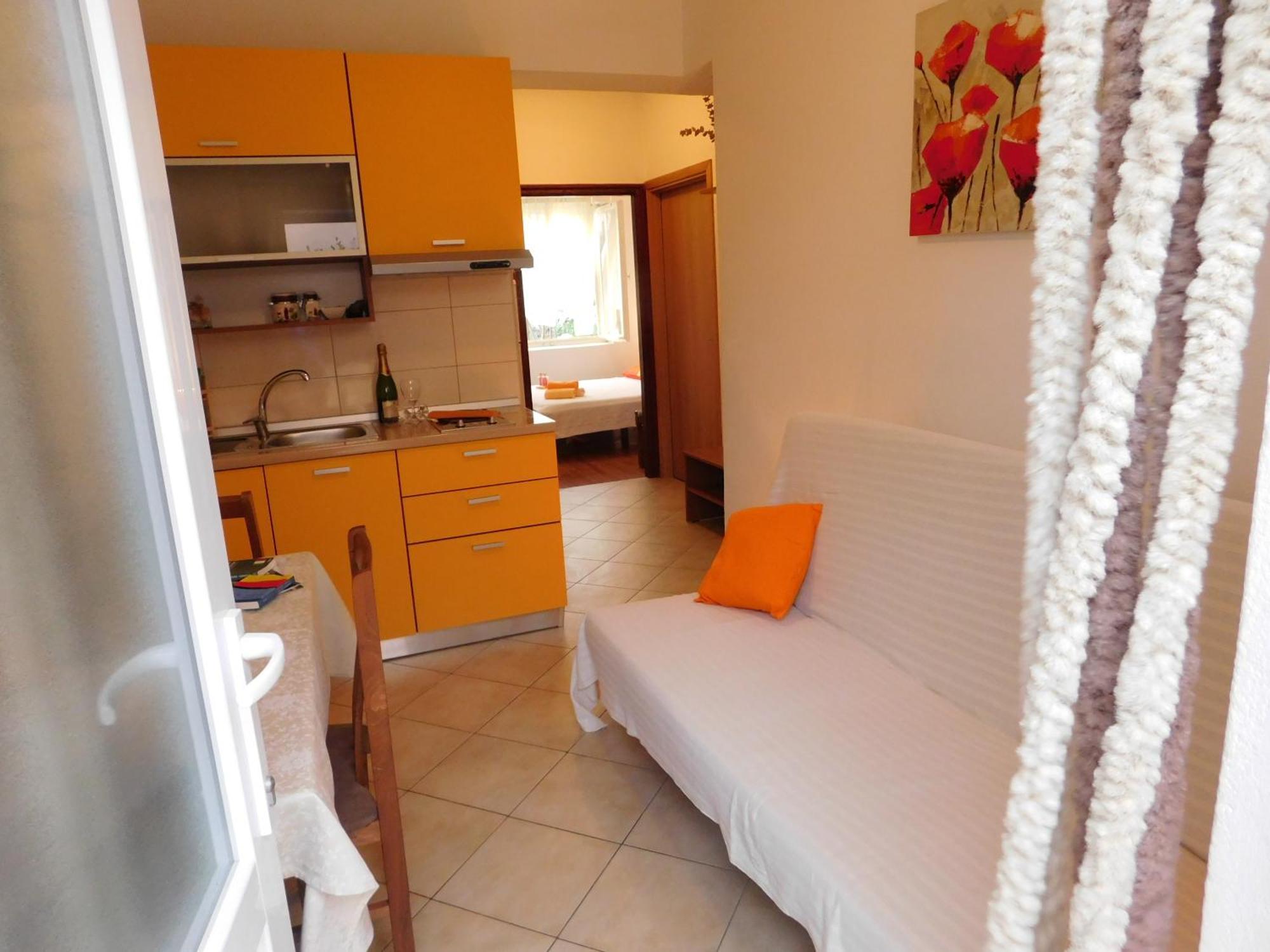 Apartments Iva Pakoštane エクステリア 写真