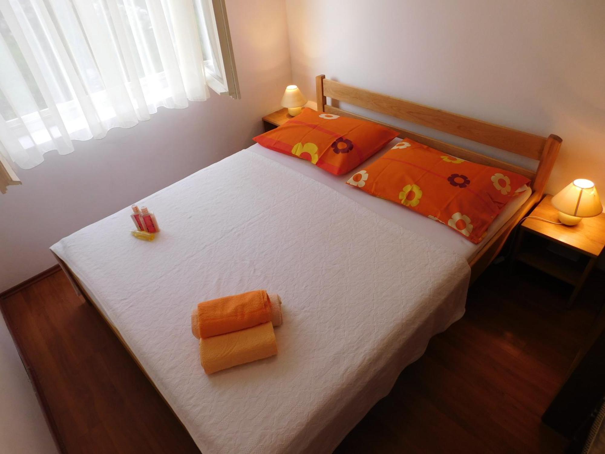 Apartments Iva Pakoštane エクステリア 写真