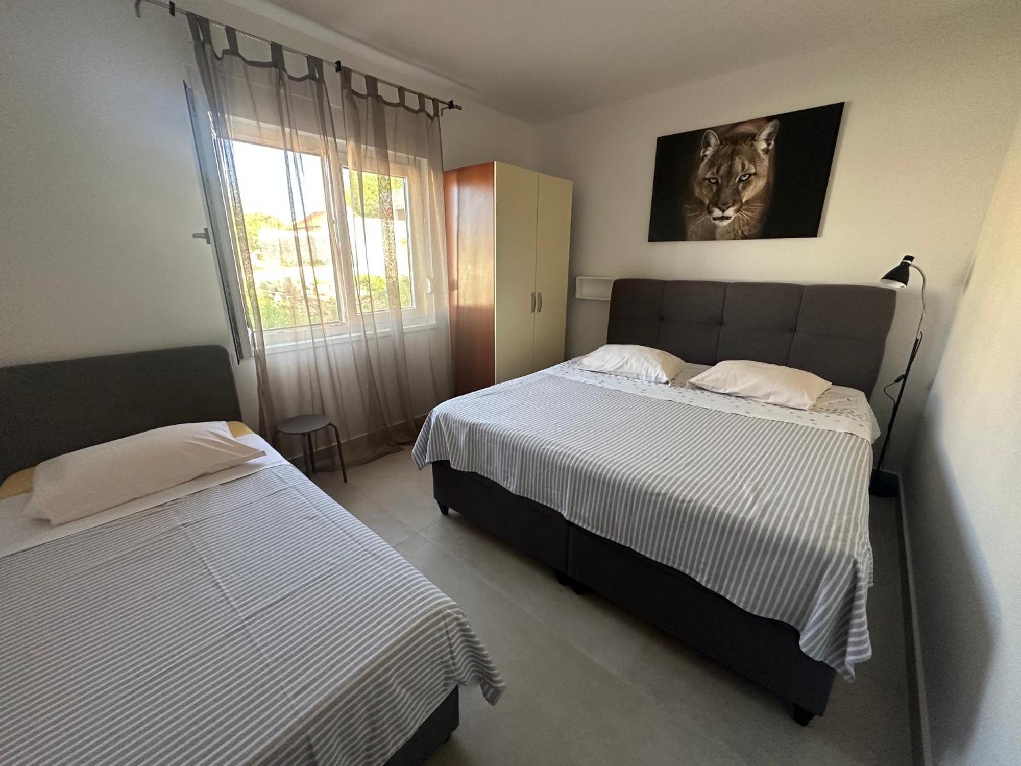 Apartments Iva Pakoštane エクステリア 写真